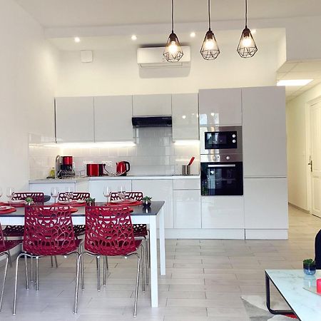 Appartement Stella 95 M2 Climatise Parking Proche Sanctuaires Lourdes Buitenkant foto