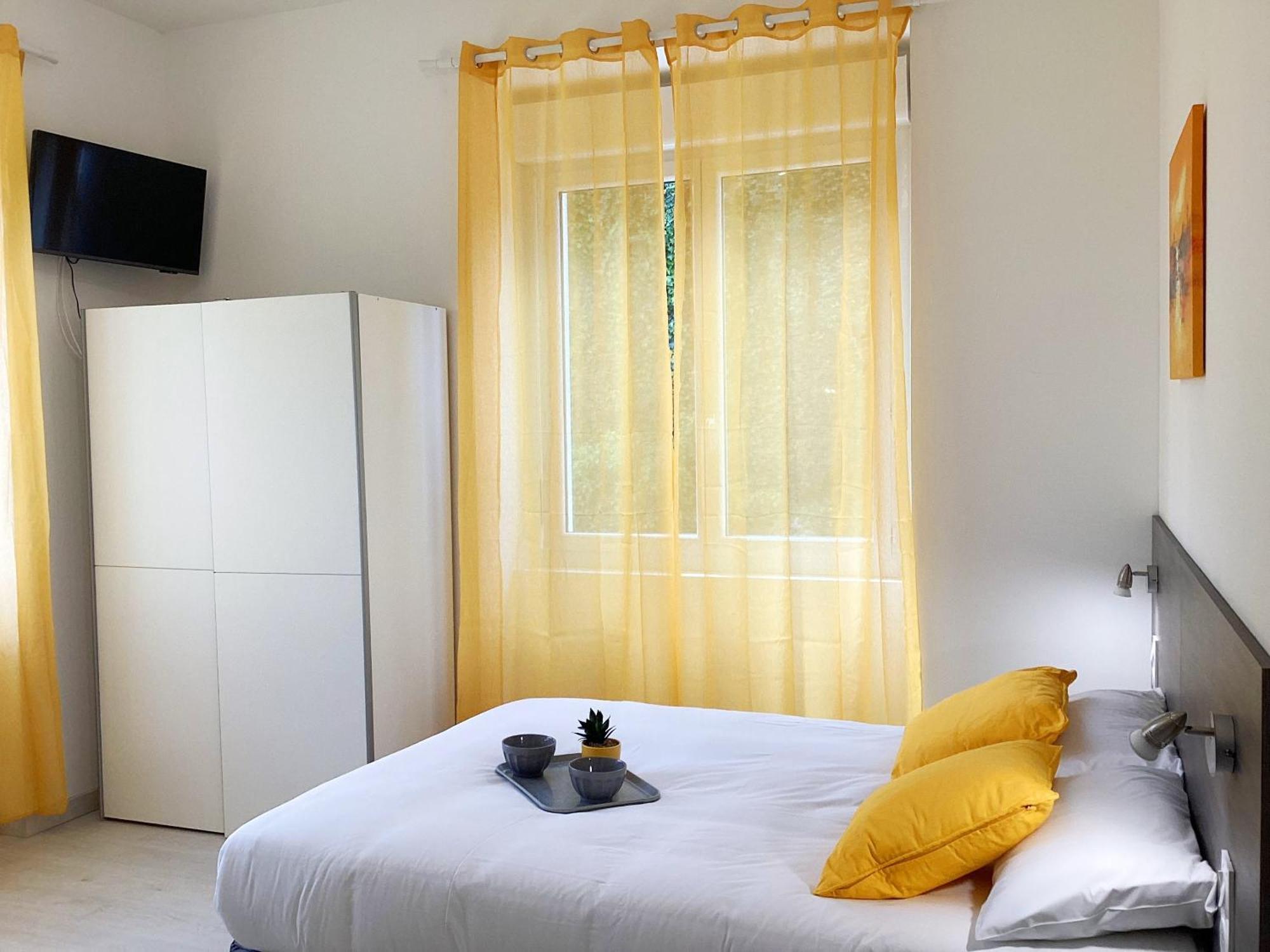 Appartement Stella 95 M2 Climatise Parking Proche Sanctuaires Lourdes Buitenkant foto